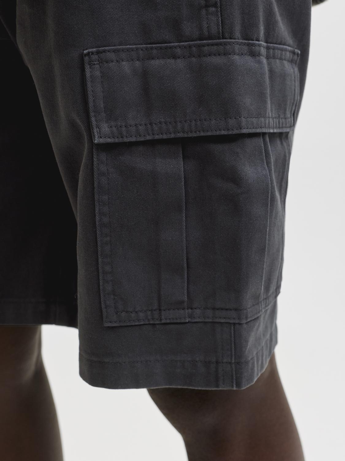 model_shot-detail