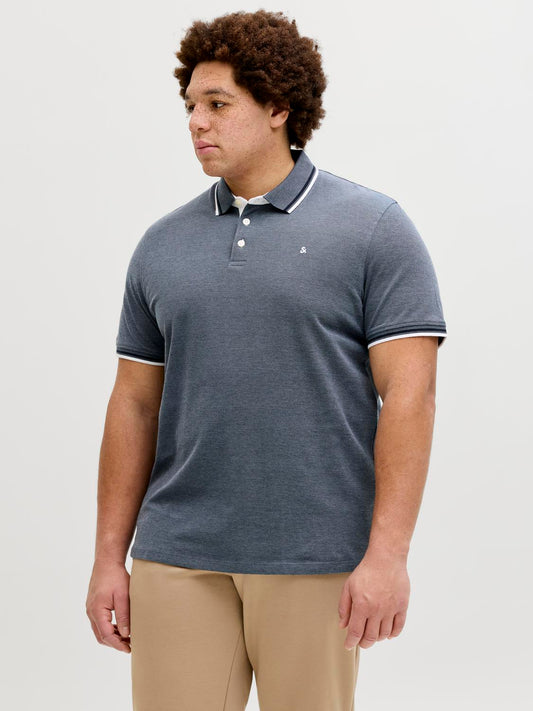 model_shot-front