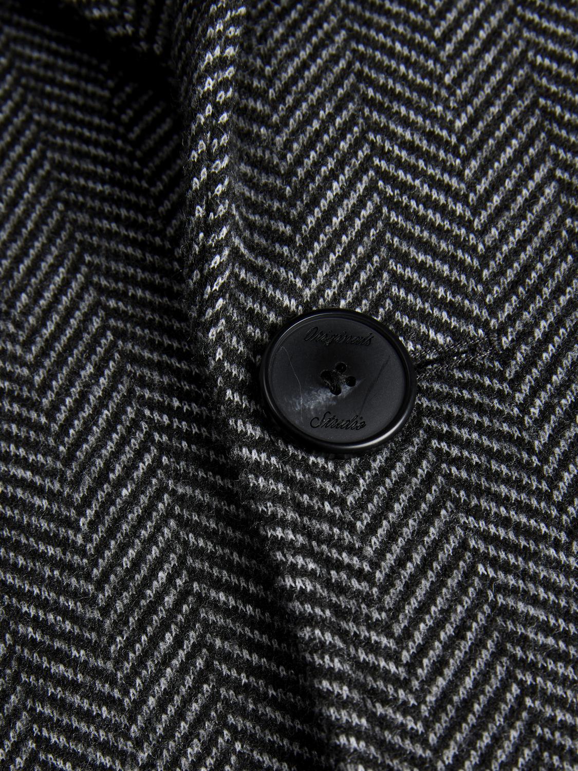 model_shot-detail