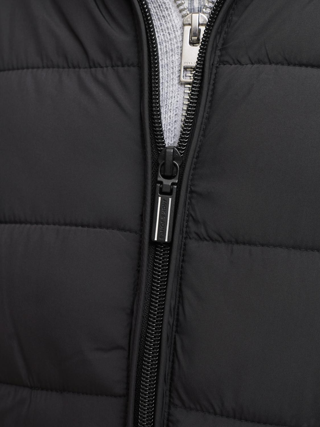 model_shot-detail