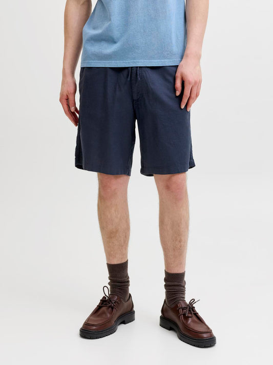 model_shot-front