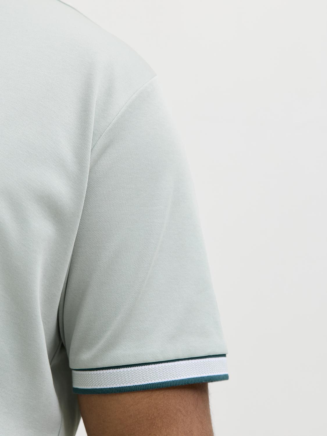 model_shot-detail