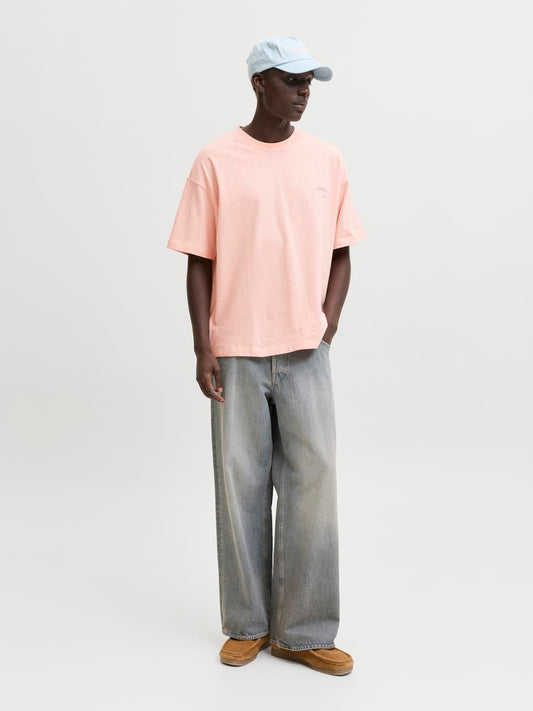 model_shot-front_full