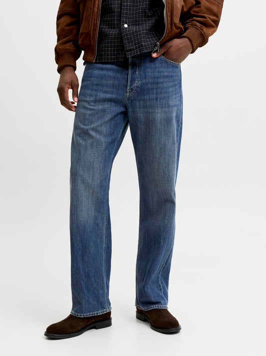 model_shot-front