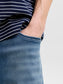 model_shot-detail