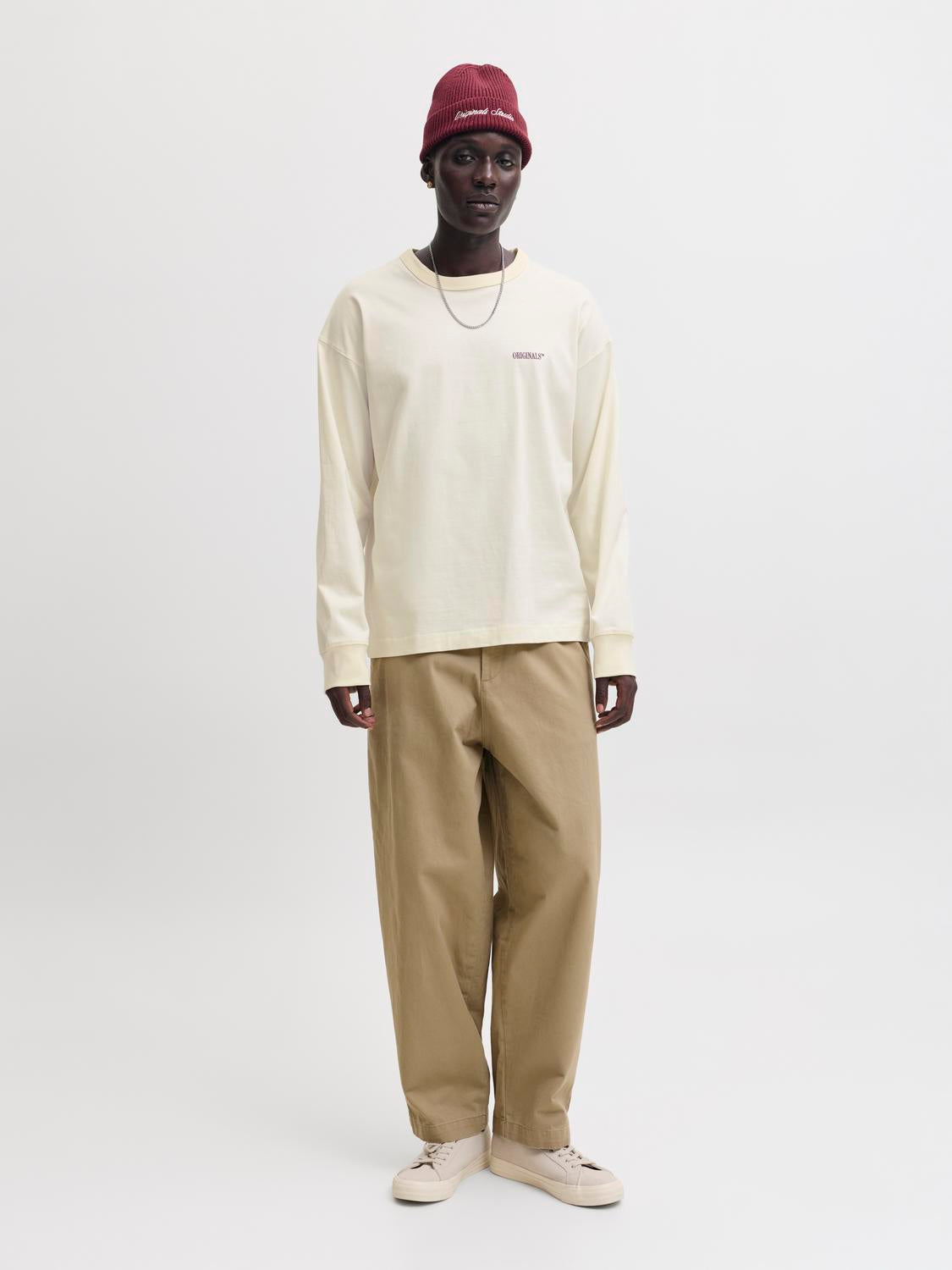 model_shot-front_full