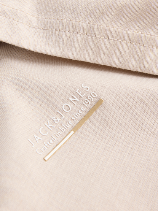 model_shot-detail