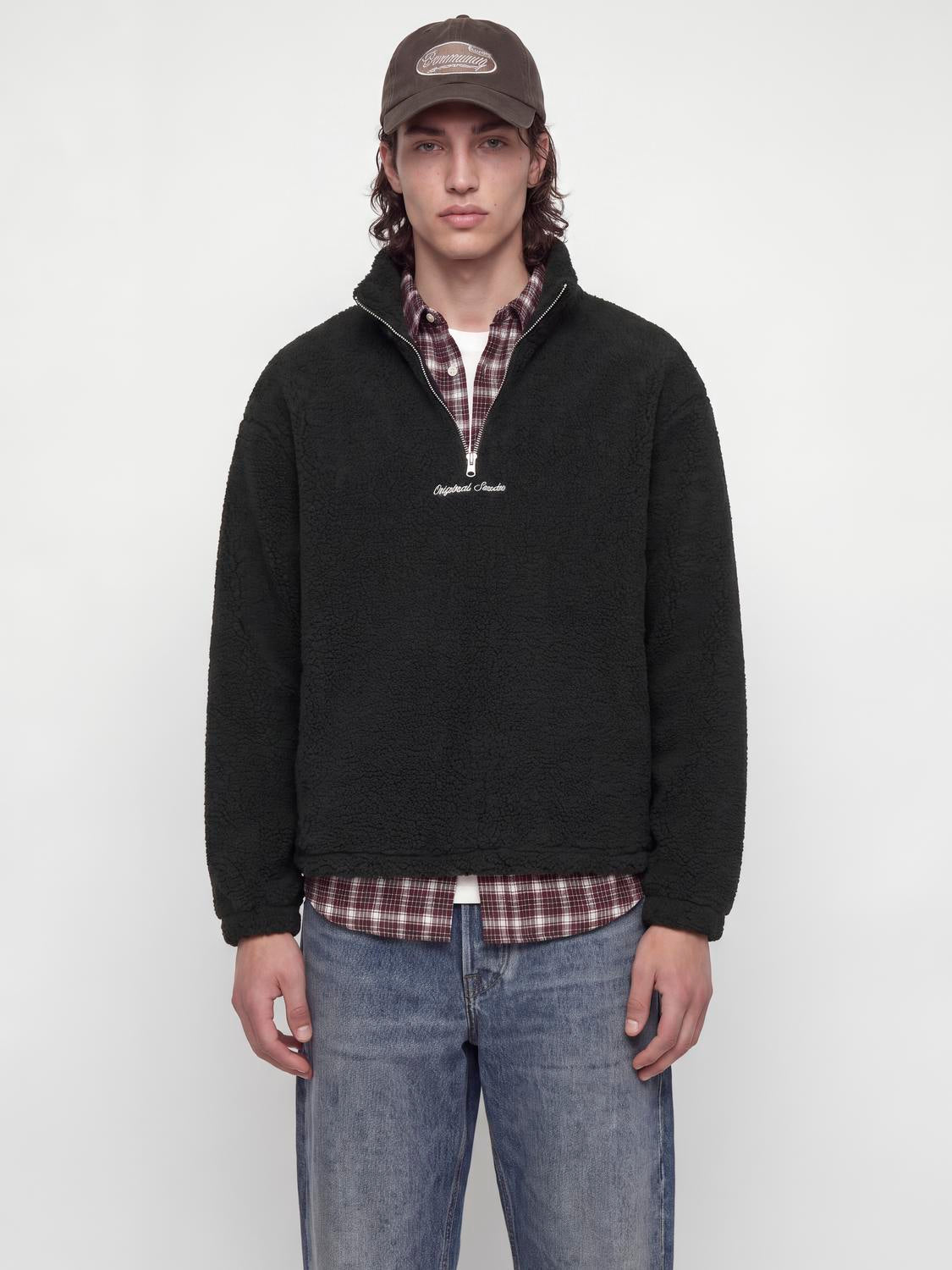 model_shot-front
