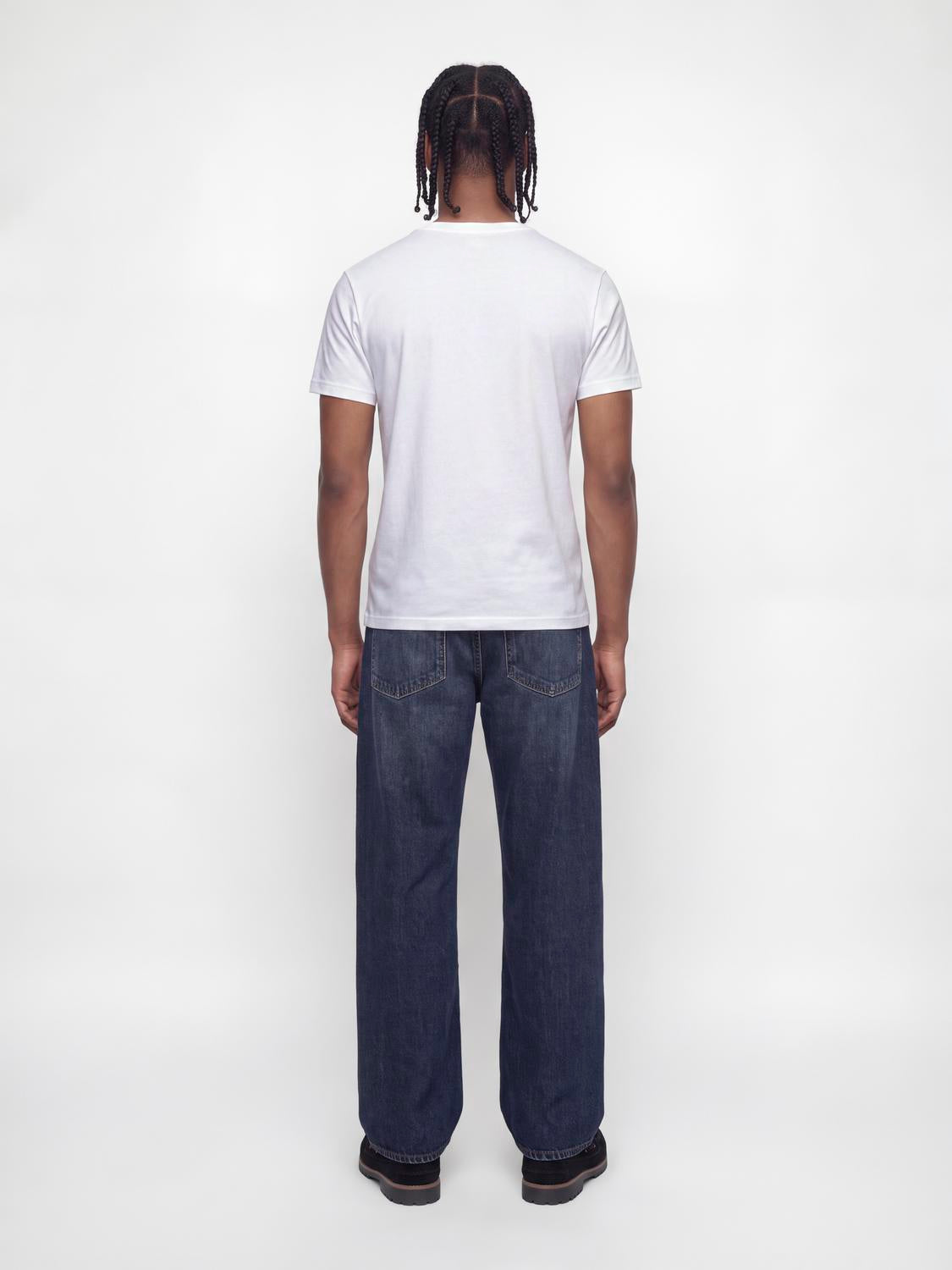 model_shot-back