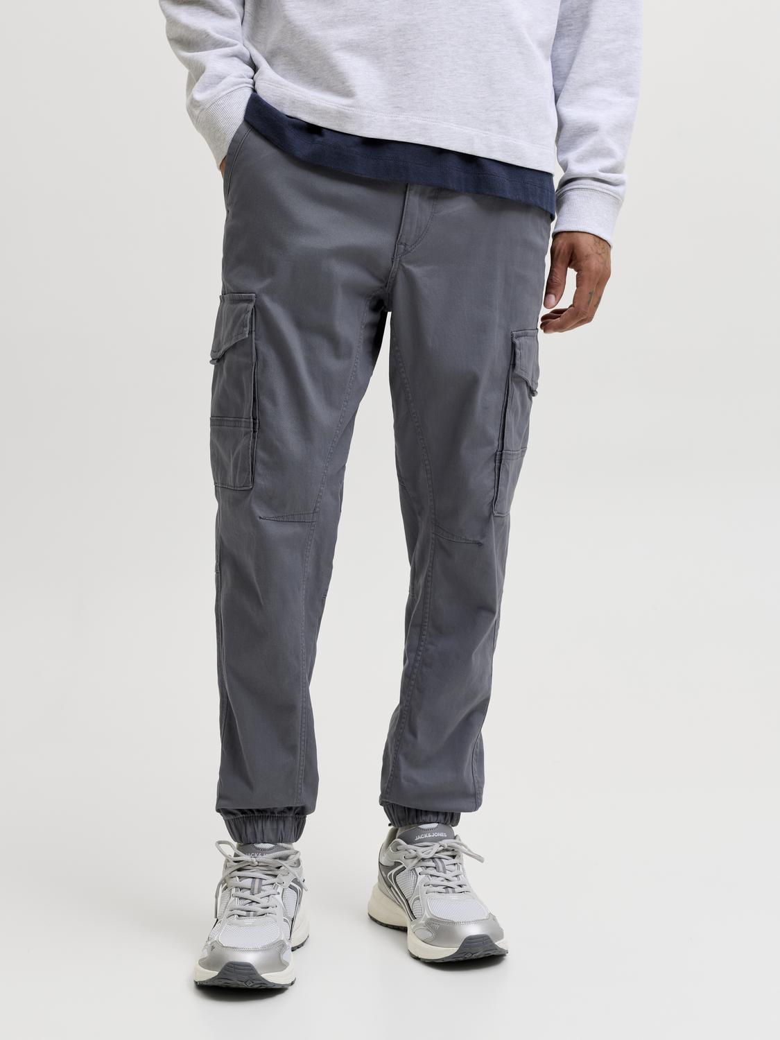 model_shot-front
