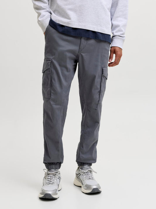 model_shot-front