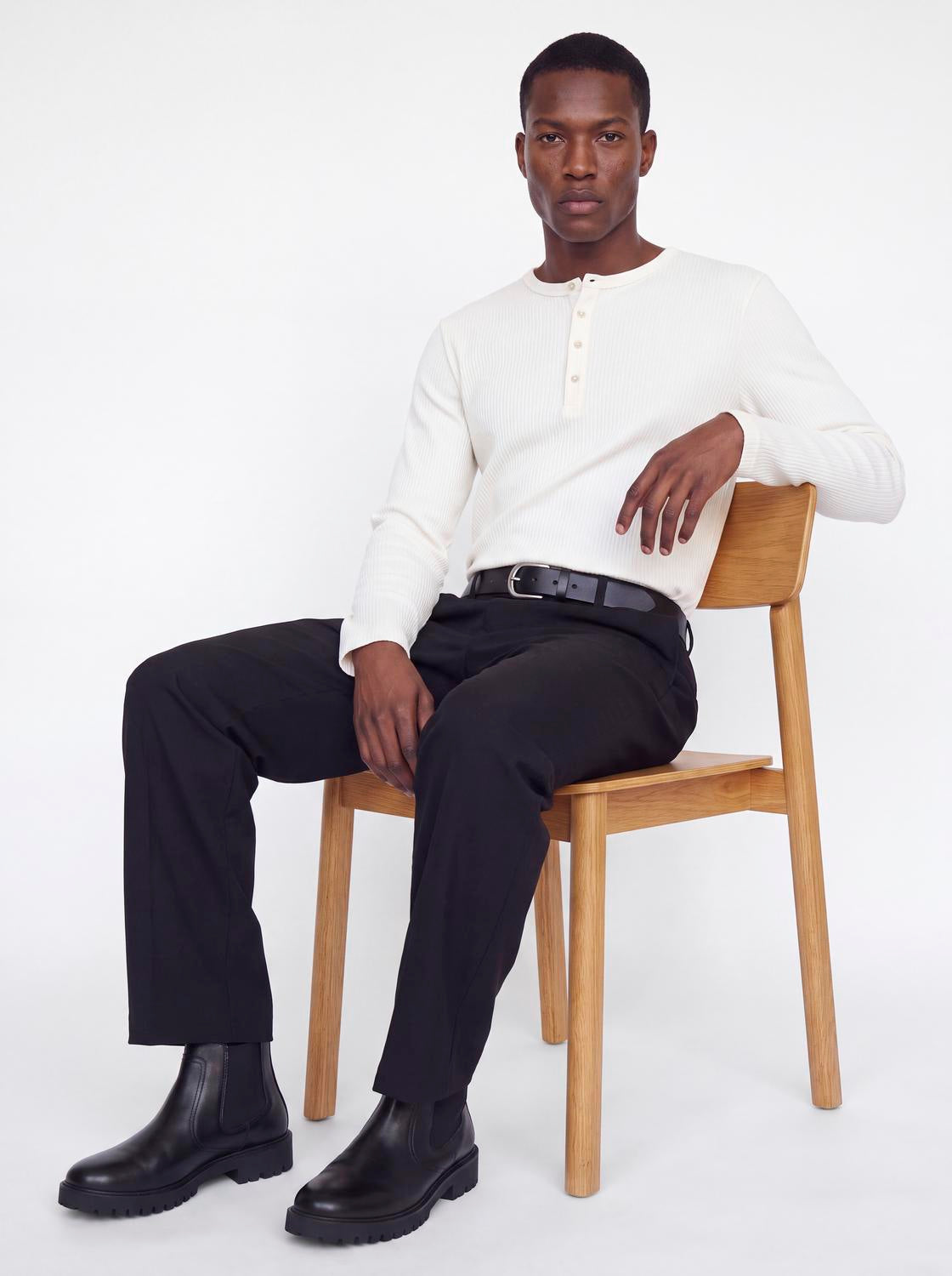 model_shot-creative