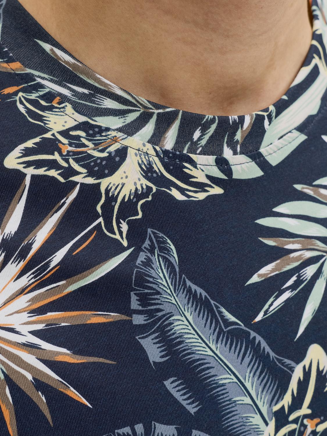model_shot-detail