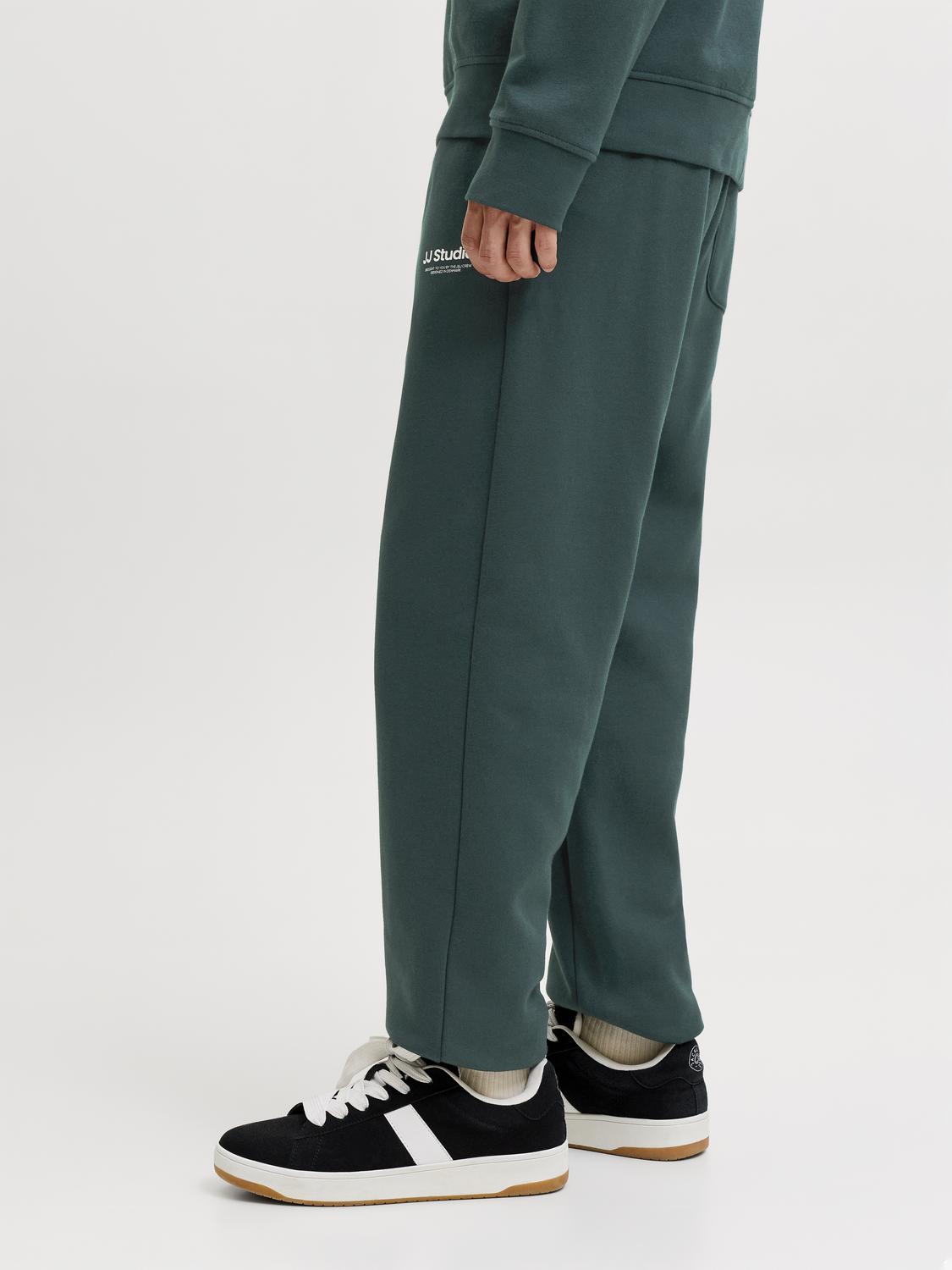 model_shot-detail