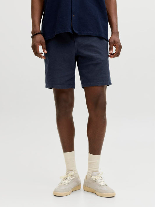 model_shot-front