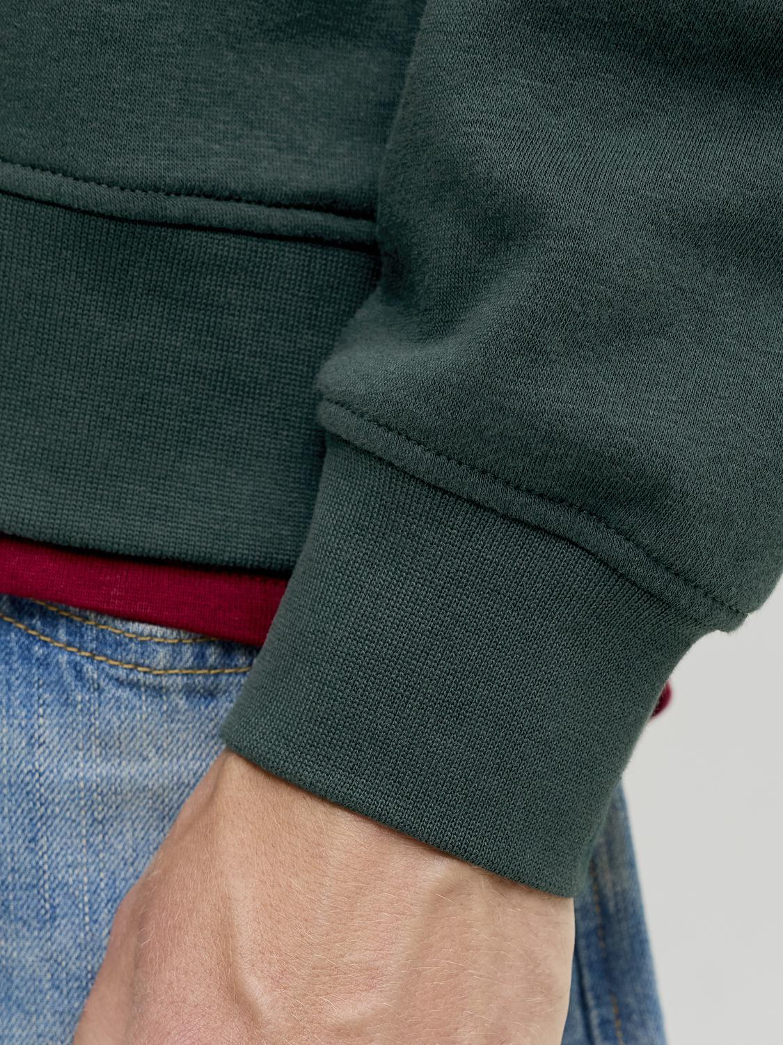 model_shot-detail