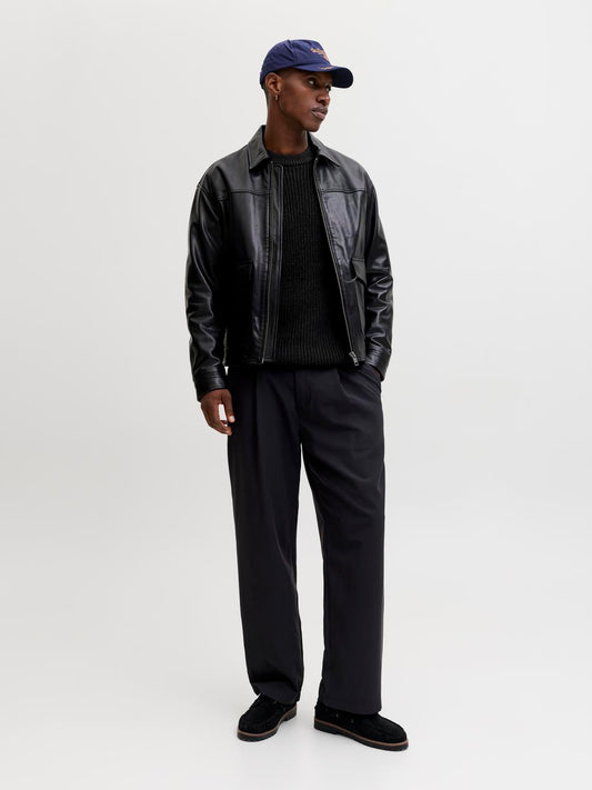 model_shot-front_full