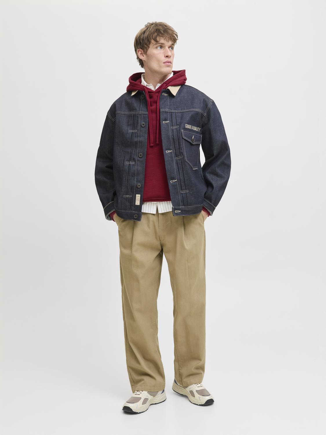 model_shot-front_full