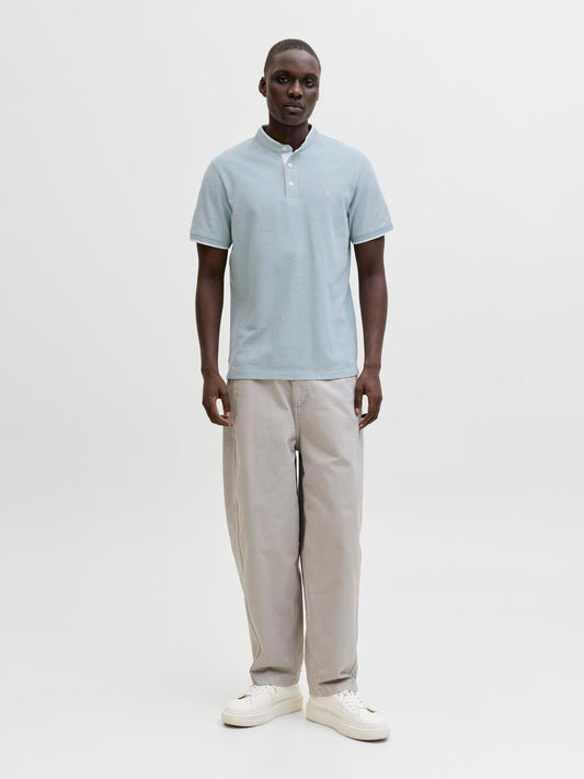 model_shot-front_full