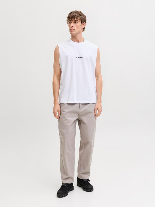 model_shot-front_full