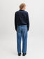 model_shot-back