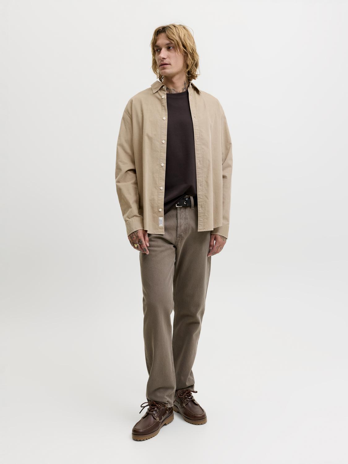 model_shot-front_full
