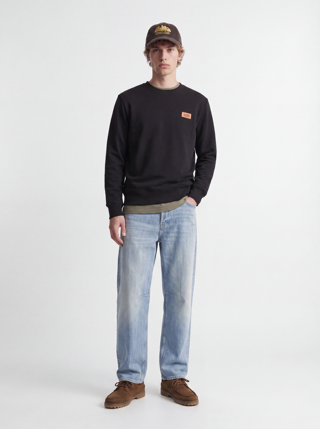 model_shot-front_full