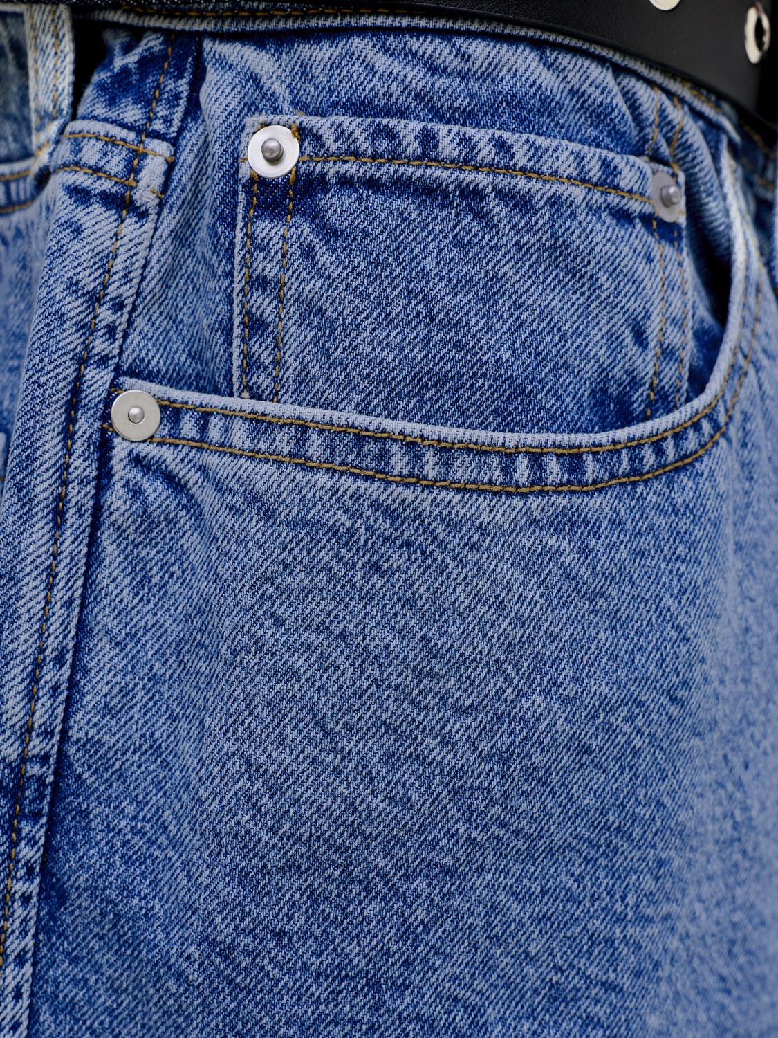 model_shot-detail
