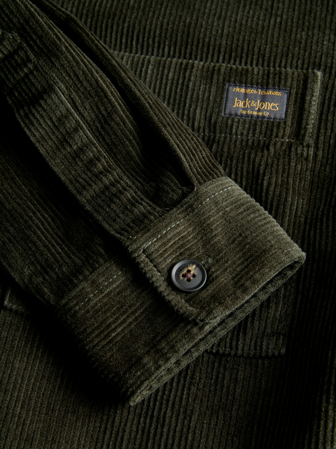 model_shot-detail