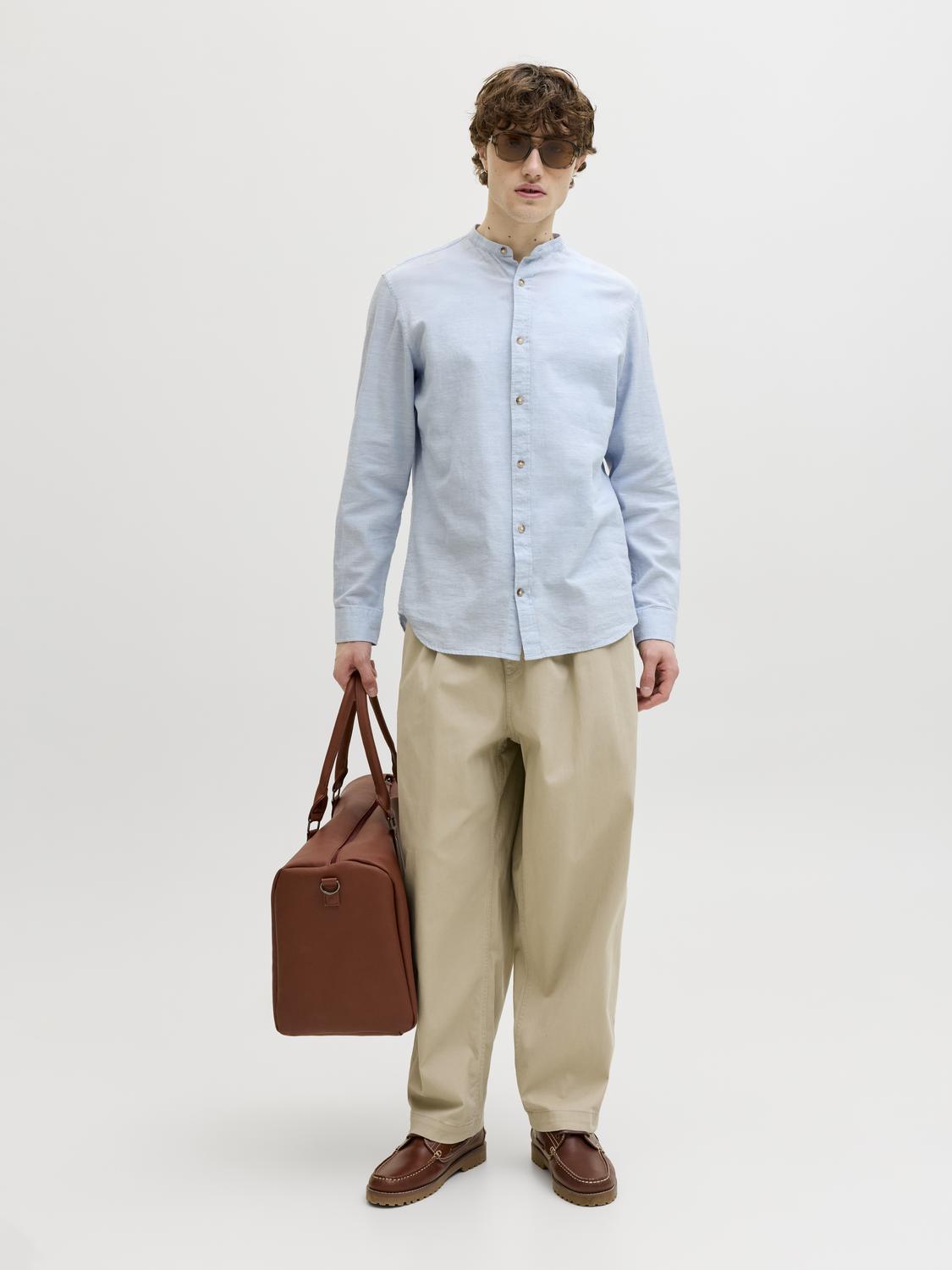 model_shot-front_full