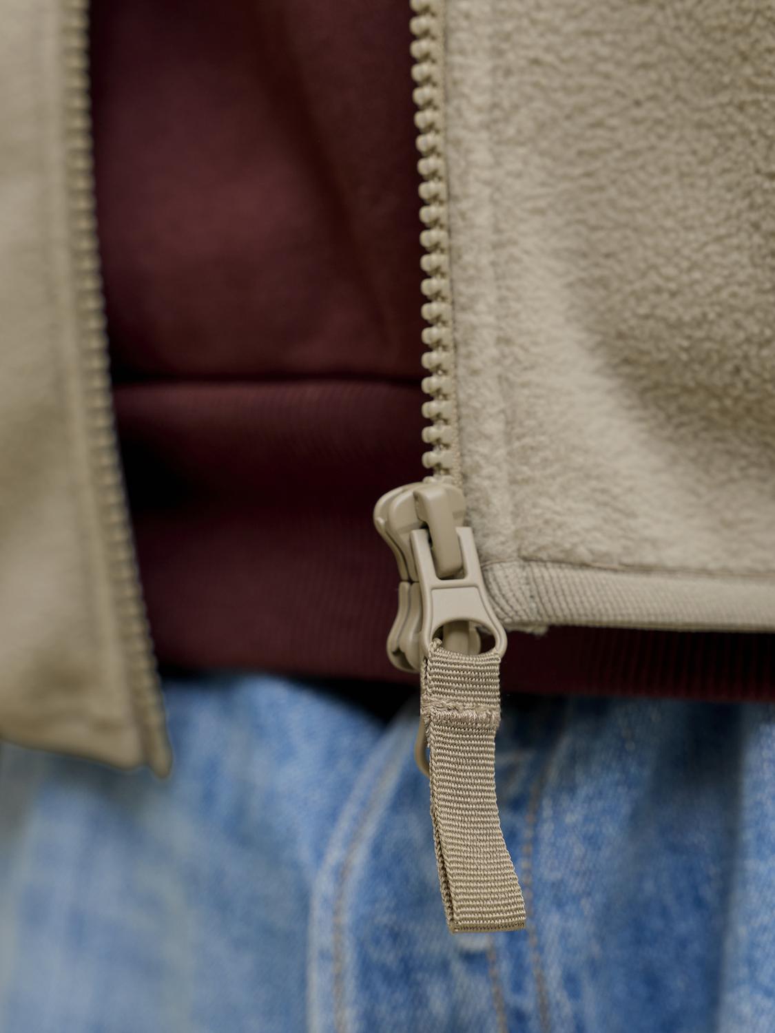 model_shot-detail