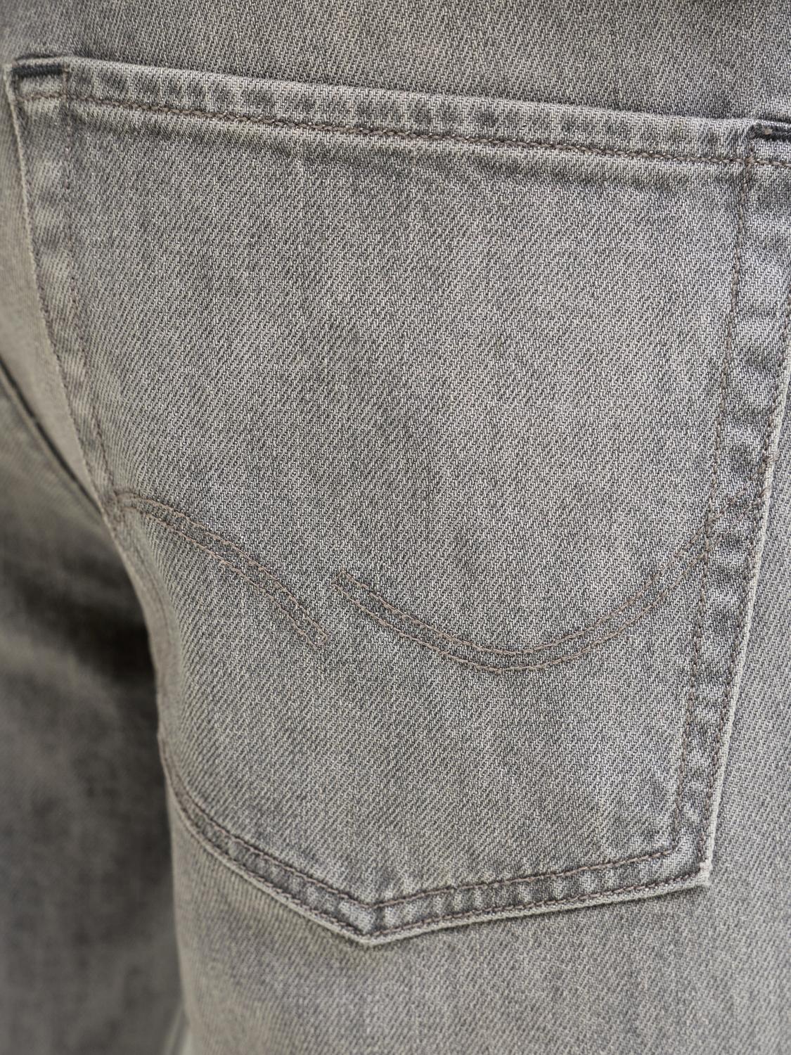 model_shot-detail