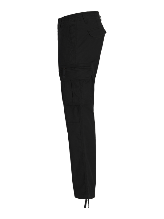 model_shot-front