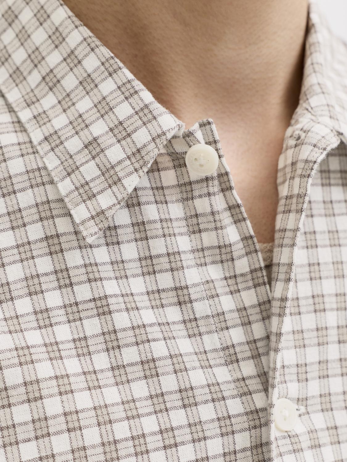 model_shot-detail