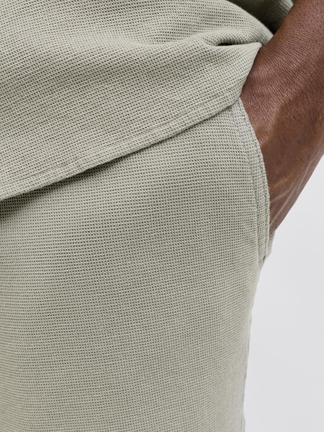 model_shot-detail