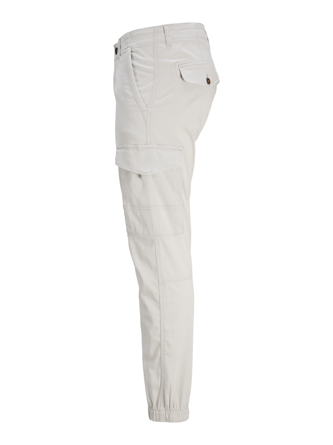 model_shot-front