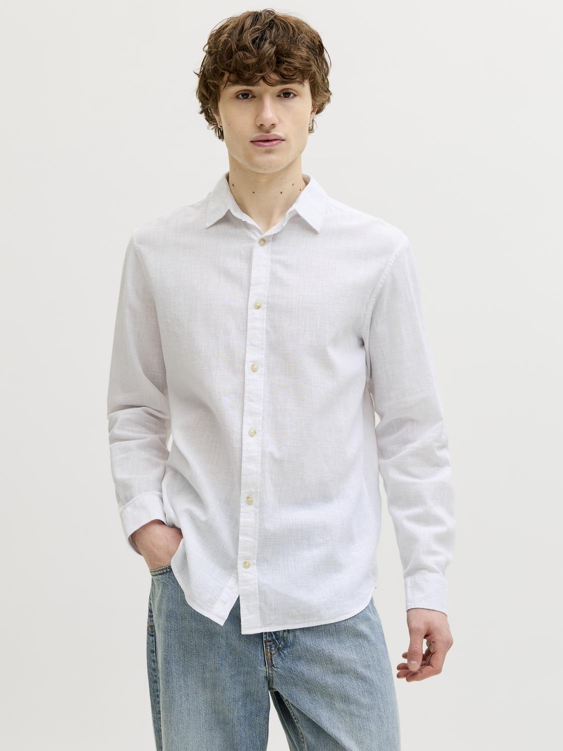 model_shot-front