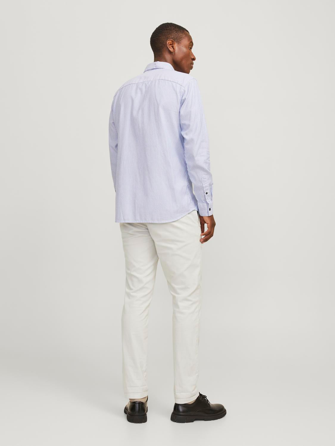 model_shot-back