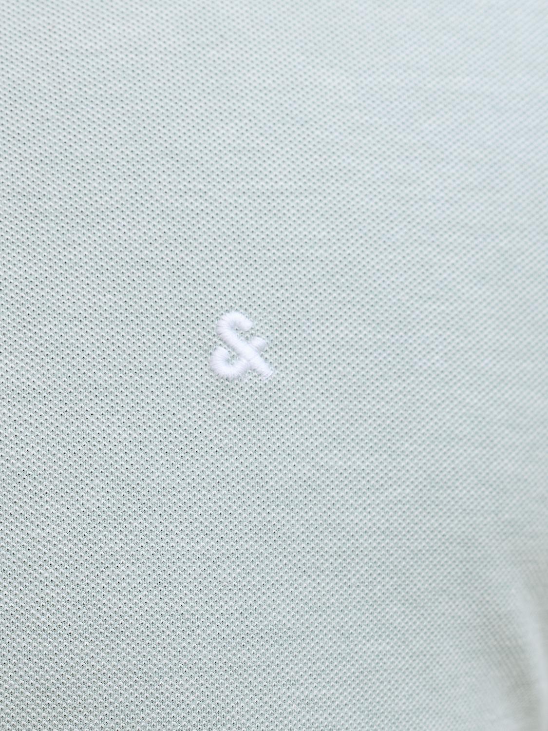 model_shot-detail