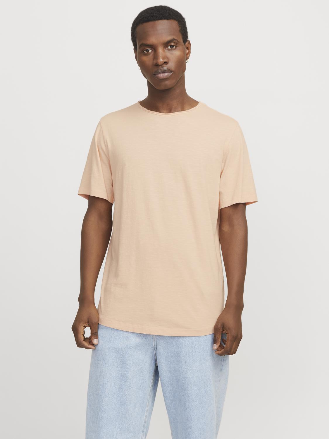 model_shot-front