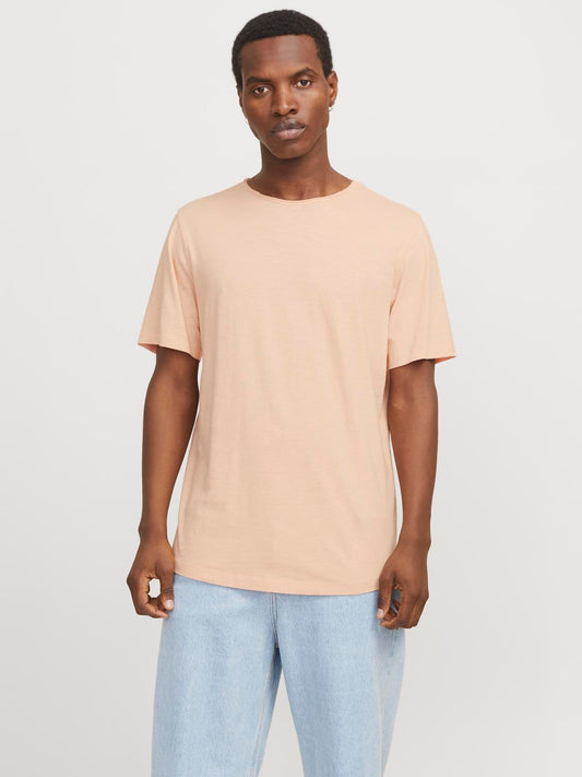 model_shot-front