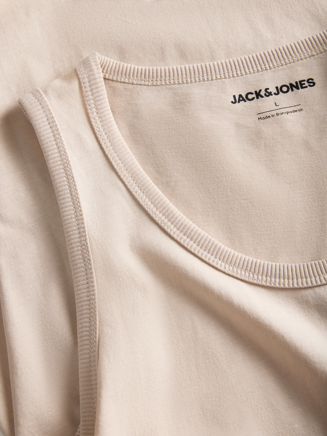 model_shot-detail