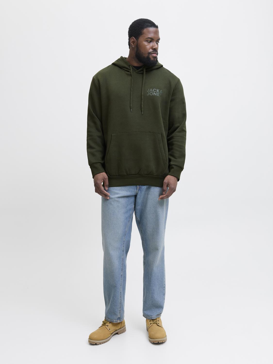 model_shot-front_full