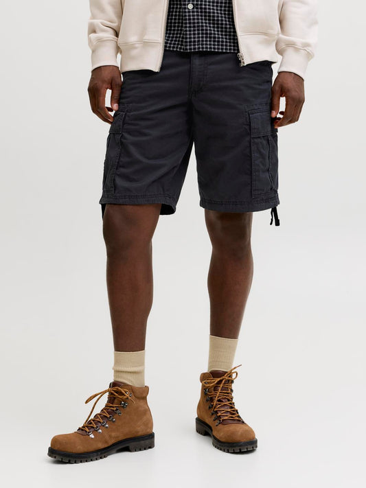 model_shot-front
