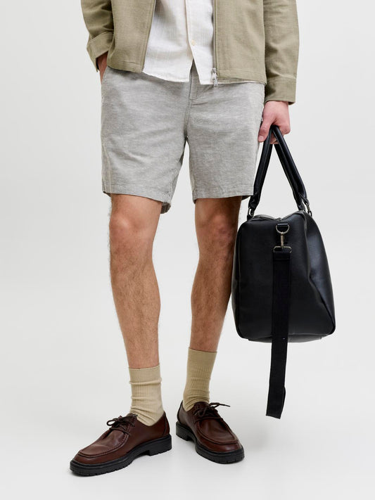 model_shot-front