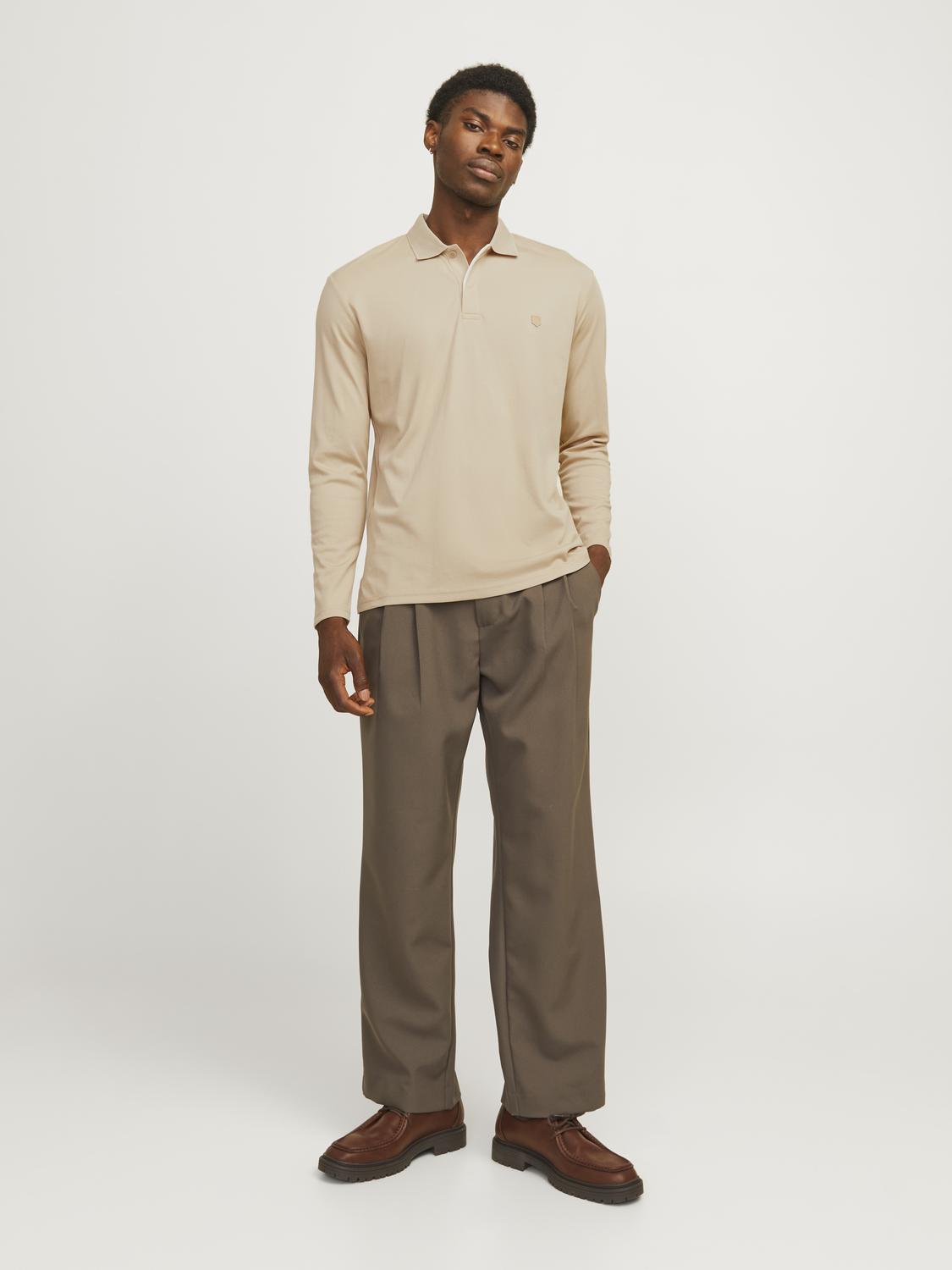 model_shot-front_full