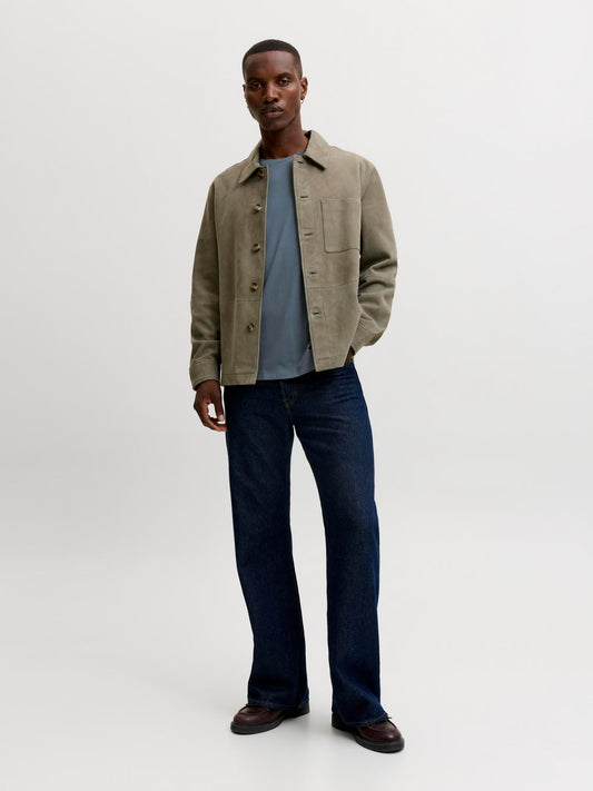 model_shot-front_full