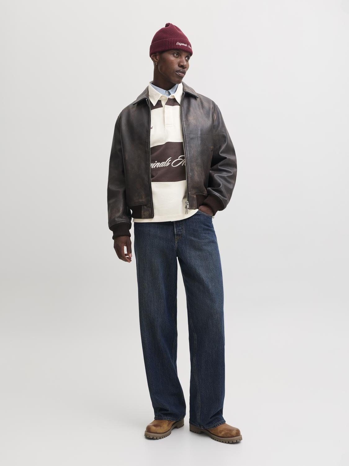 model_shot-front_full