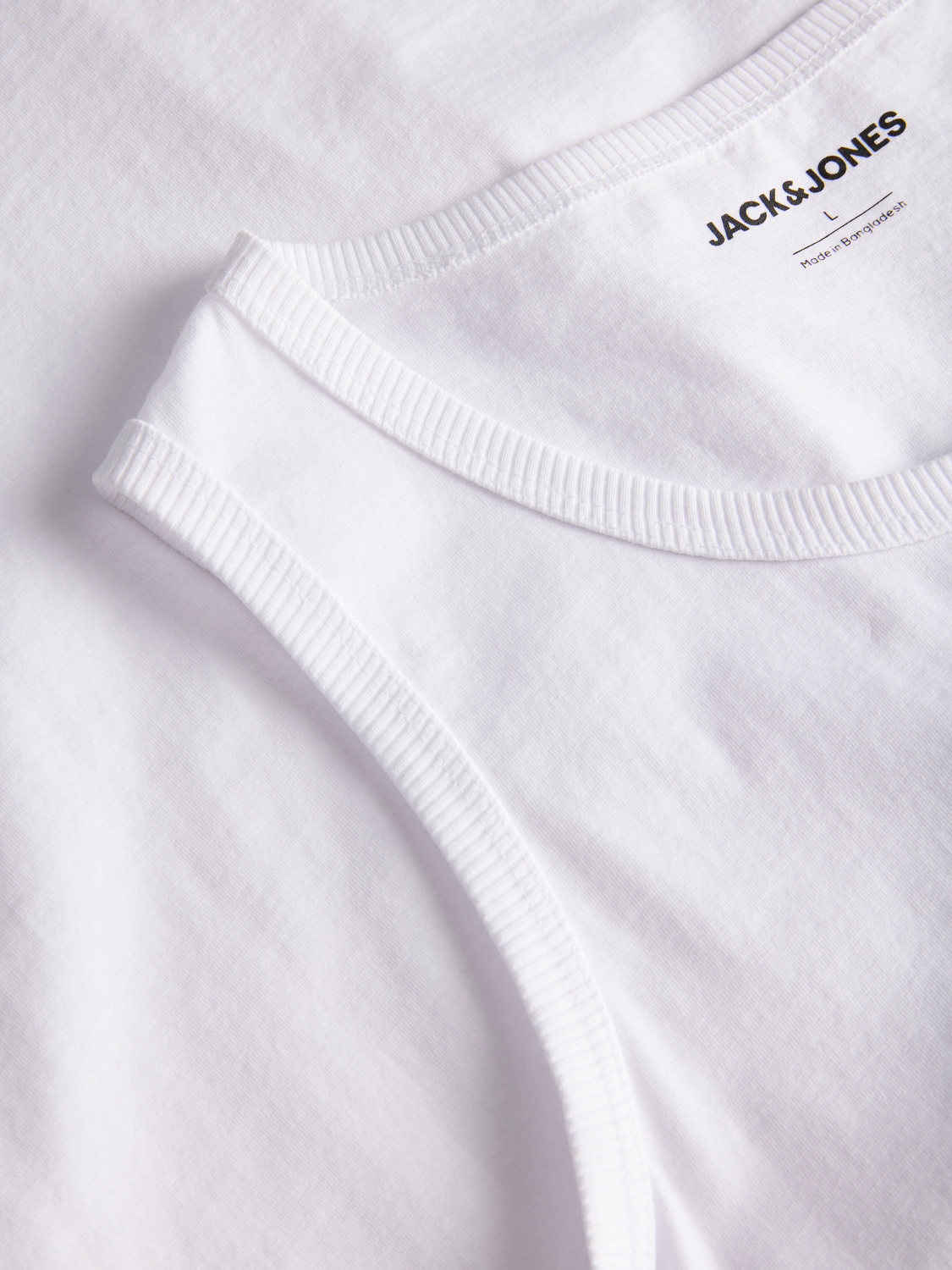 model_shot-detail