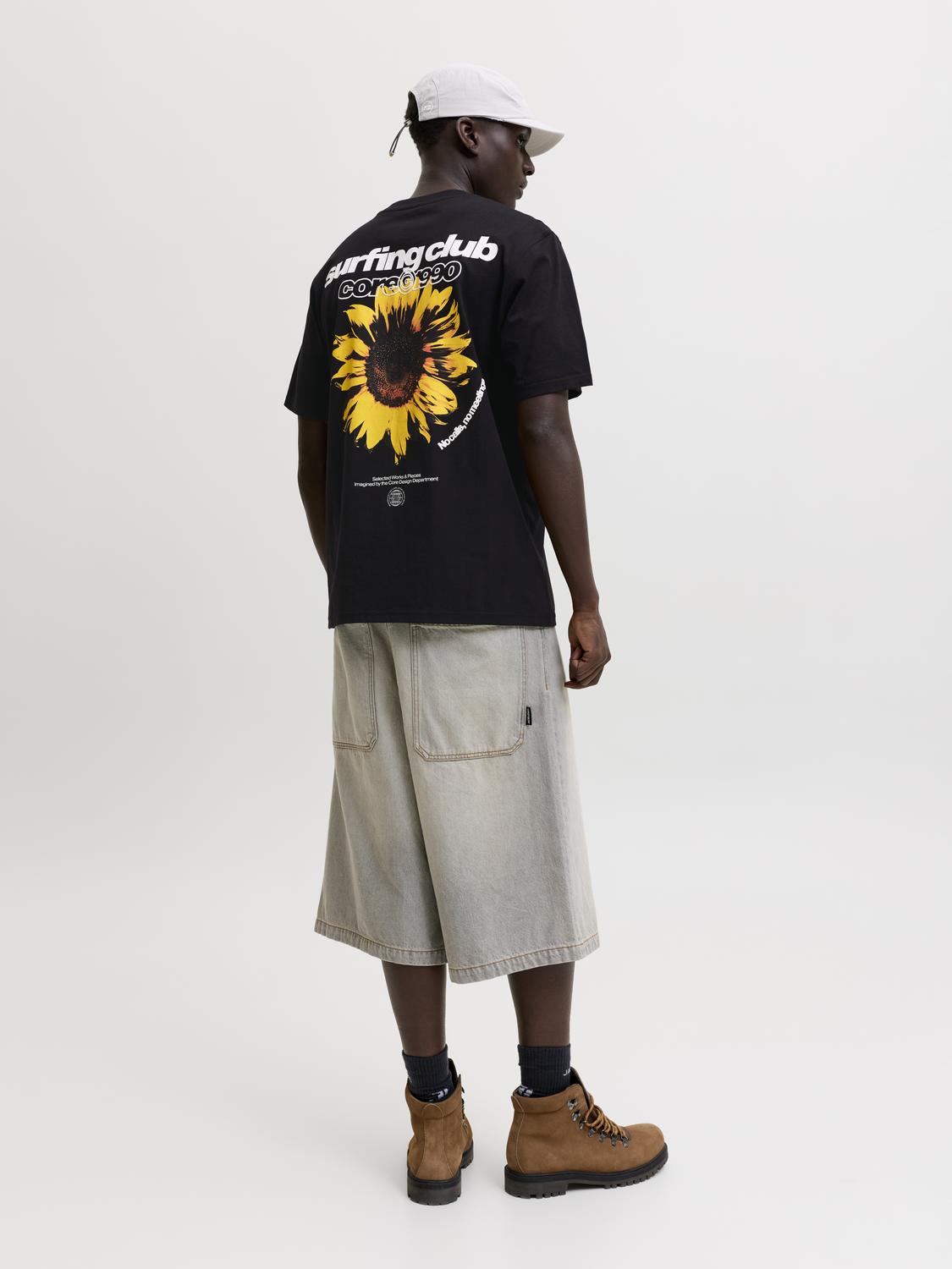 model_shot-back